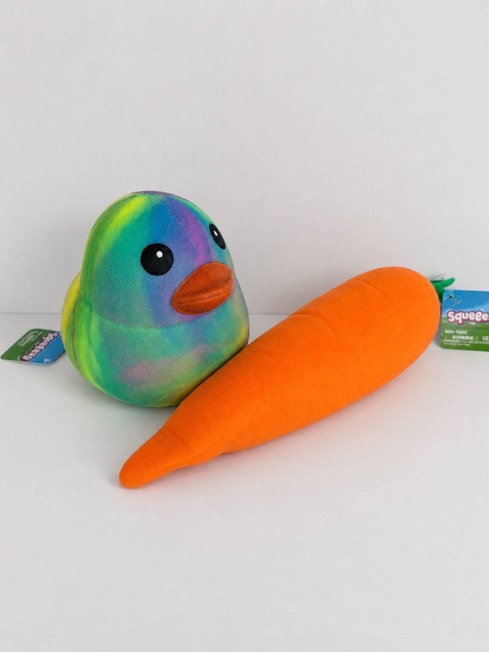 Jumbo Squeezy Carrot  and Jumbo Squeezy Duck Set